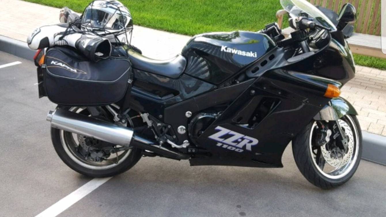 Огляд мотоцикла Kawasaki ZZR 400