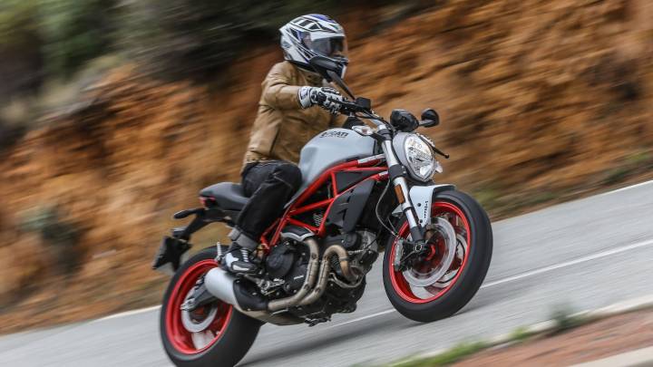 Ducati Monster - шедевр італійської мотоіндустрії
