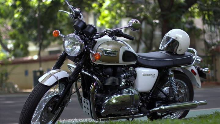 Мотоцикл Triumph Bonneville T100: опис, характеристики та відгуки власників