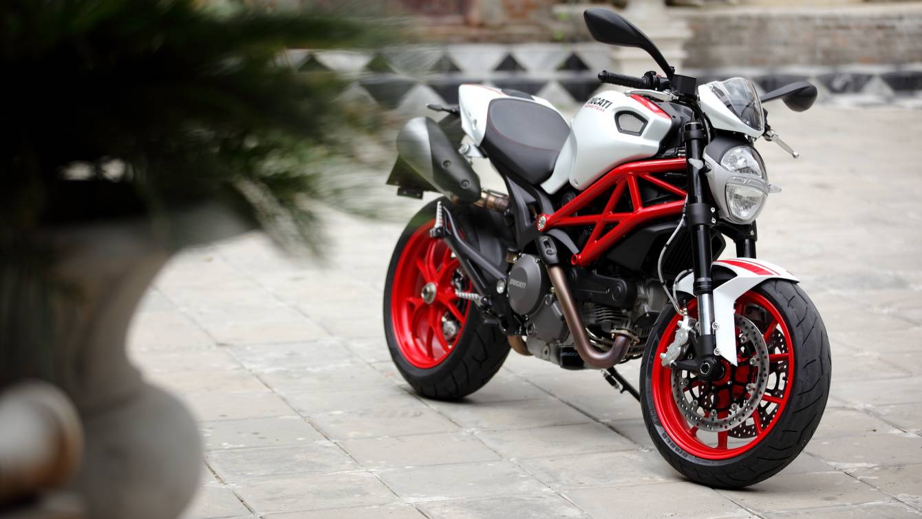 Ducati Monster 796 (Тест-драйв про Ducati Monster 796)