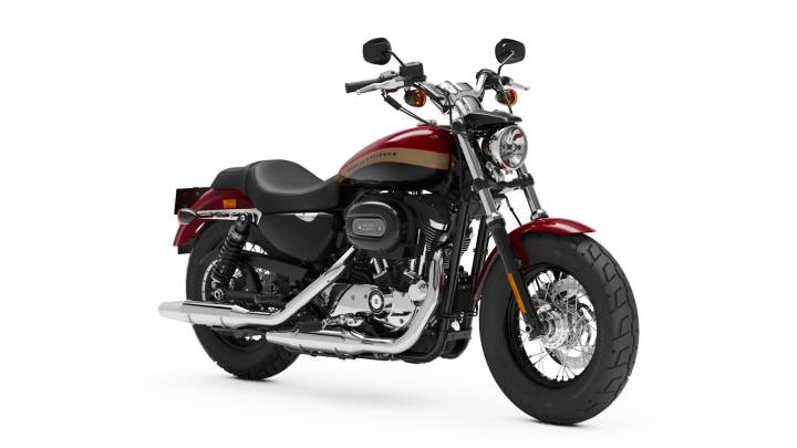 Harley-Davidson 1200Тест-драйв Harley-DavidsonГоловна Custom (Тест-драйв Harley-Davidson)