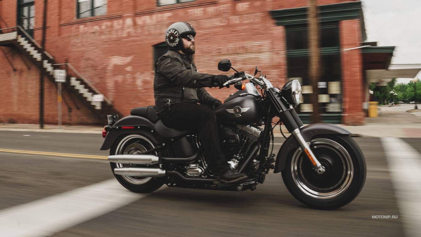 Harley-Davidson Fat Легендарний, брутальний, стильний, чоловічий мотоцикл.Boy (Fat Boy)