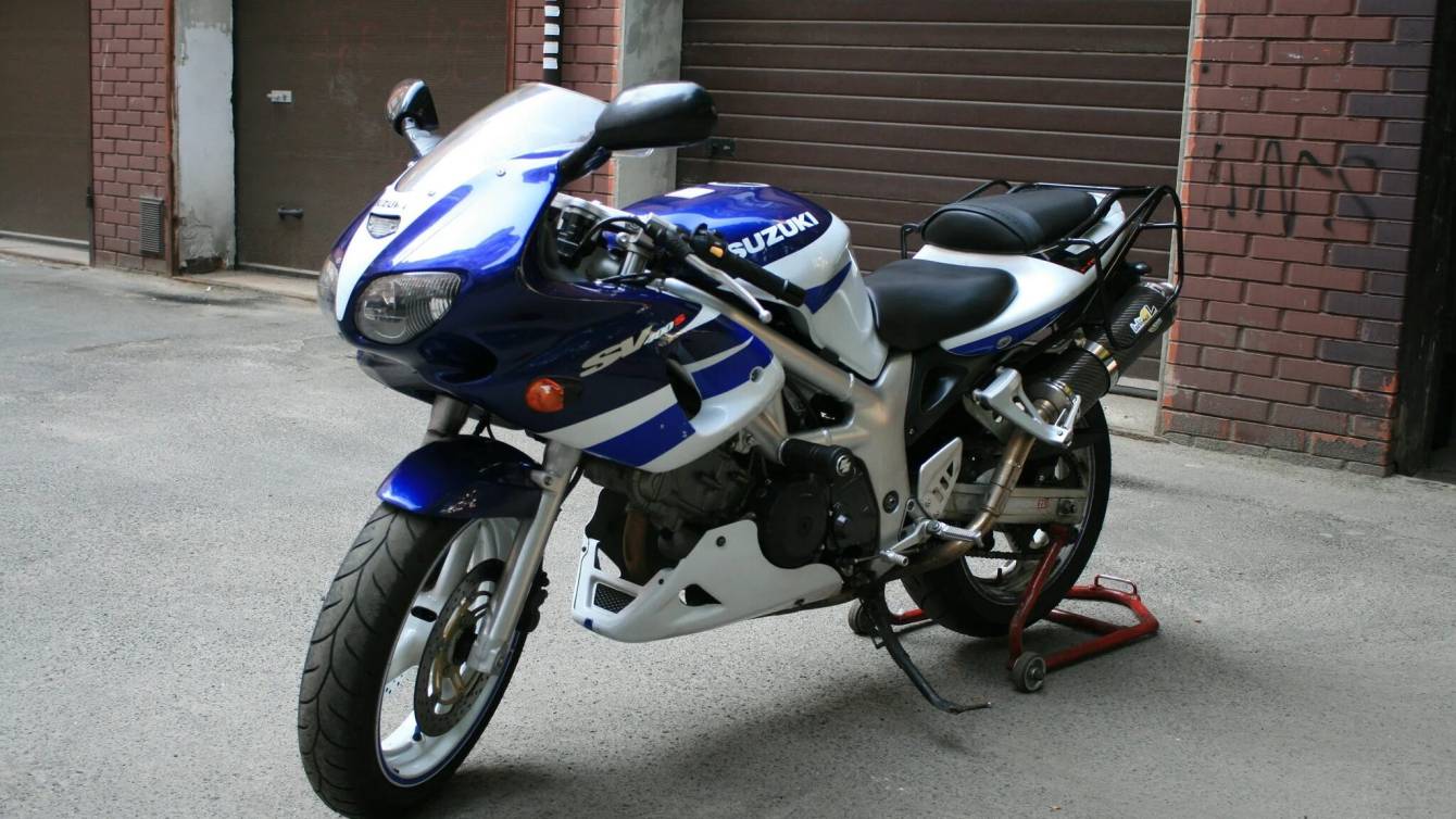 Мотоцикл Suzuki SV400